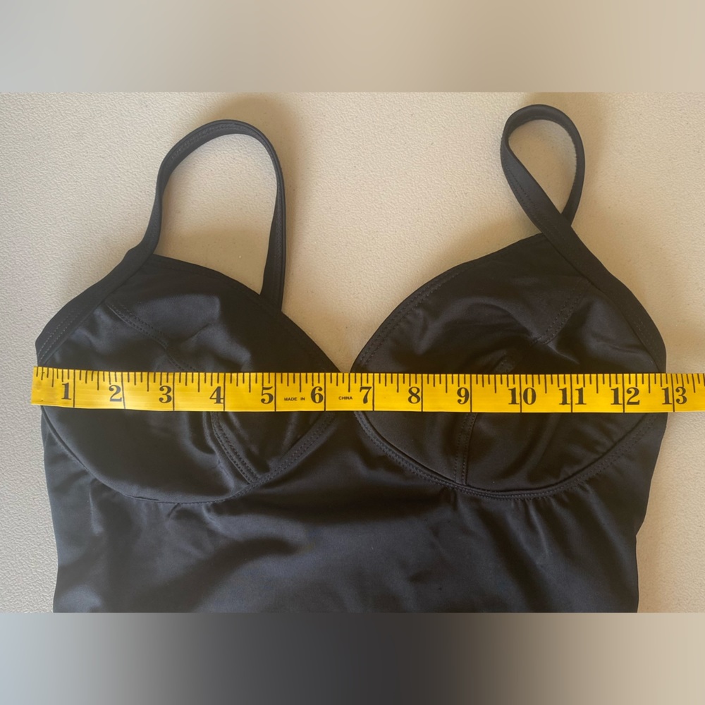 Shore Shapes Women’s V-Cut Black One-Piece Swimsuit w/ Thin Padding Size 10 - Picture 2 of 7